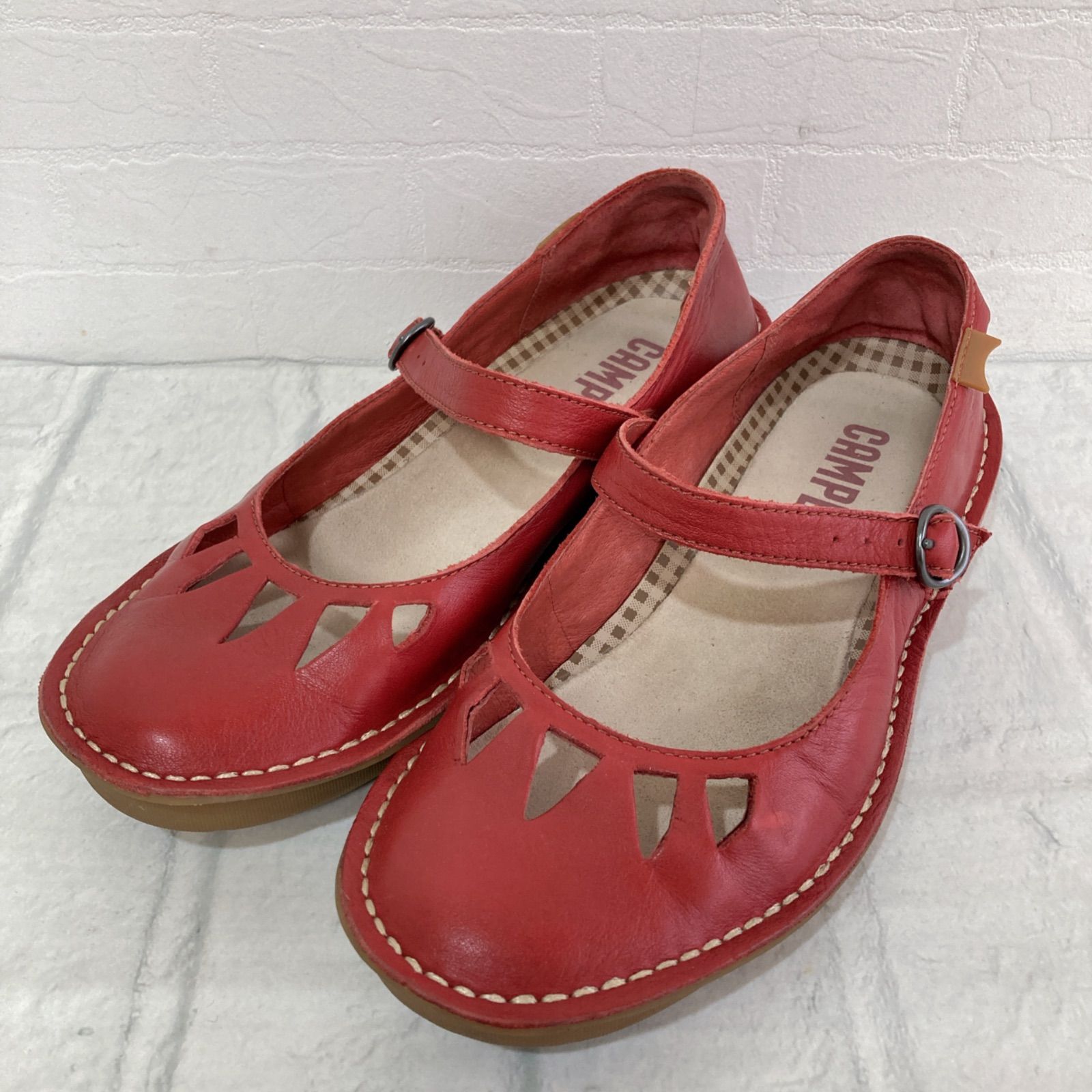 レディース カンペール CAMPER 赤 フラットシューズ デザイン レザー
