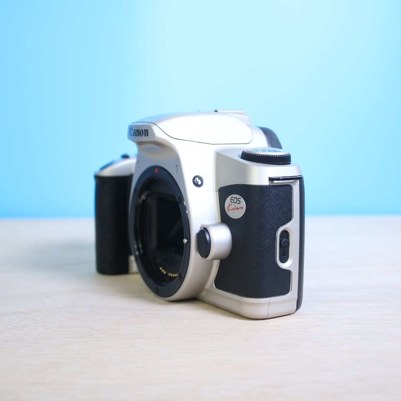 完動品❁美品 Canon EOS Kiss 初代 キャノン フィルムカメラ 一眼レフ 