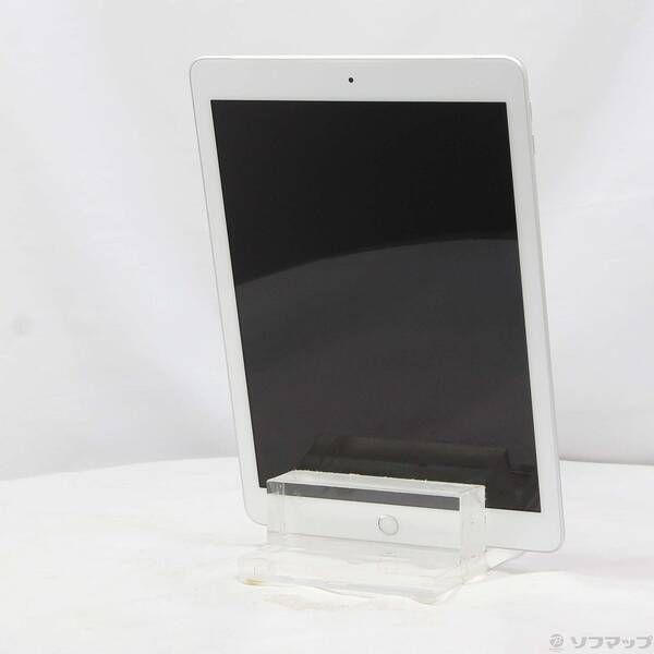 中古品〕 iPad 第6世代 32GB シルバー MR6P2J／A auロック解除SIM