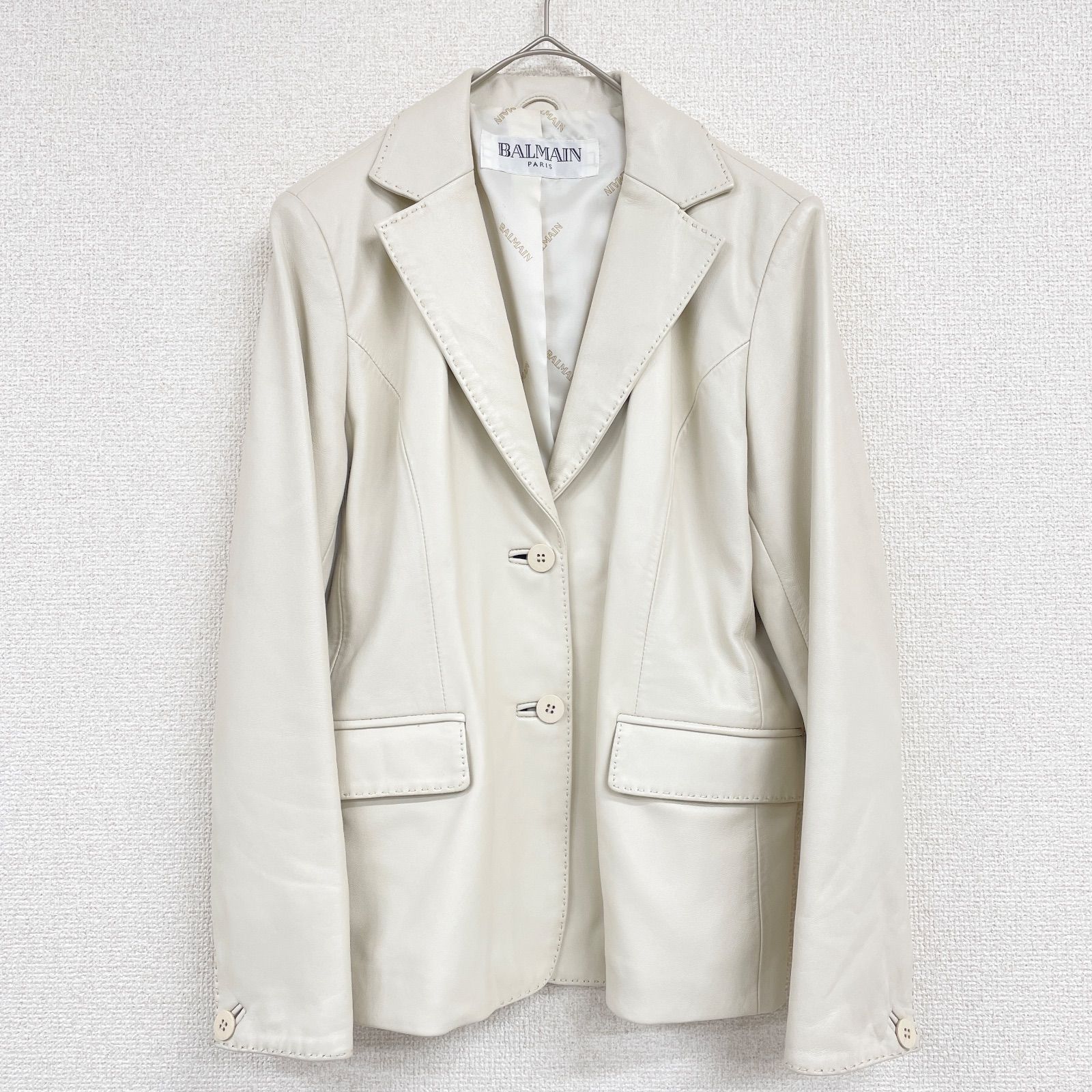 バルマン BALMAN 羊革 レザージャケット アイボリー 本革 7号 中古・古着通販】BALMAIN (バルマン) ラムレザージャケット アイボリー