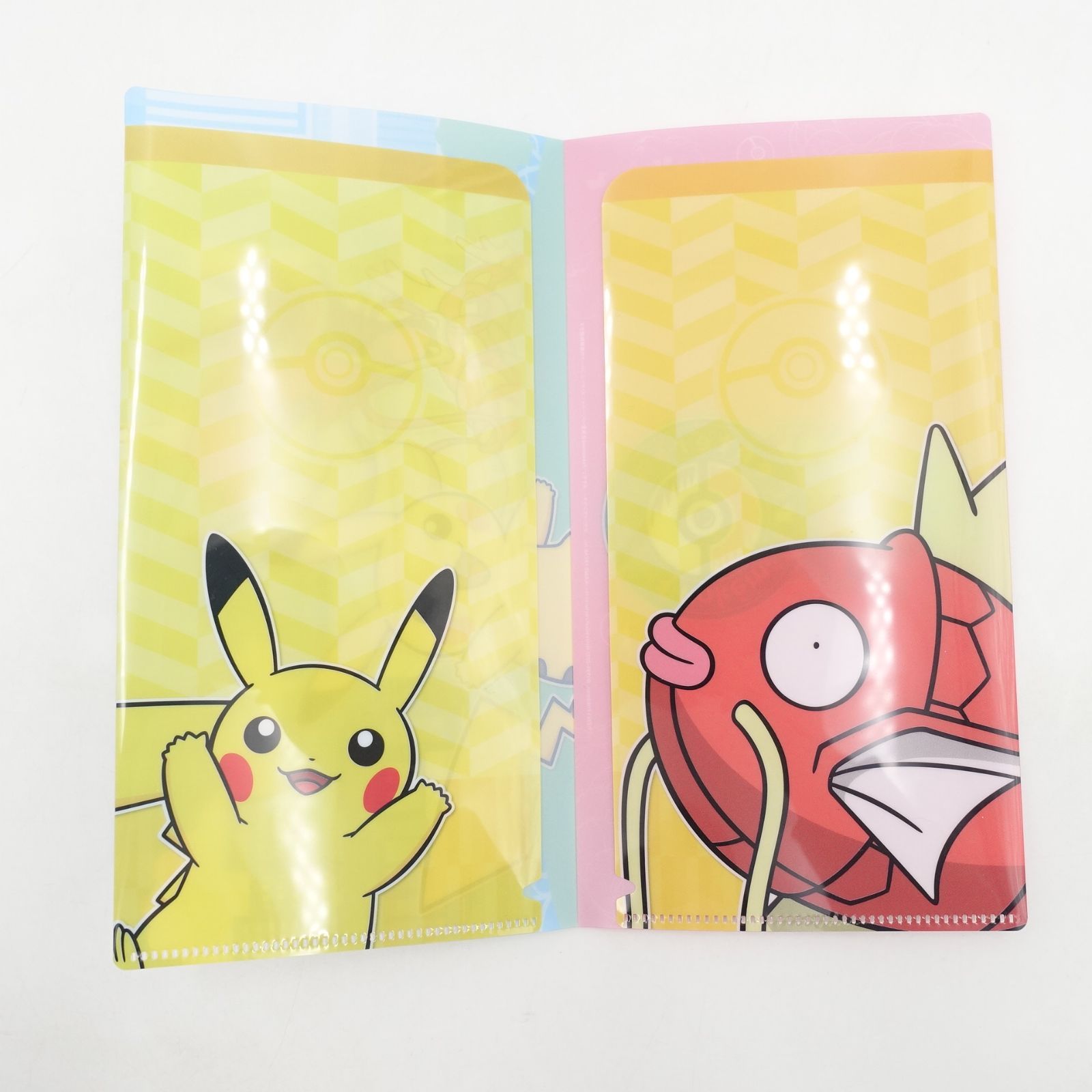 ポケモンセンター ヒロシマ チケットホルダー ピカチュウ 赤い