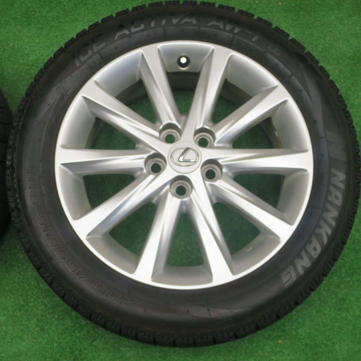 バリ溝！21年！キレイ！9分☆レクサス CT 純正 205/55R16 スタッドレス