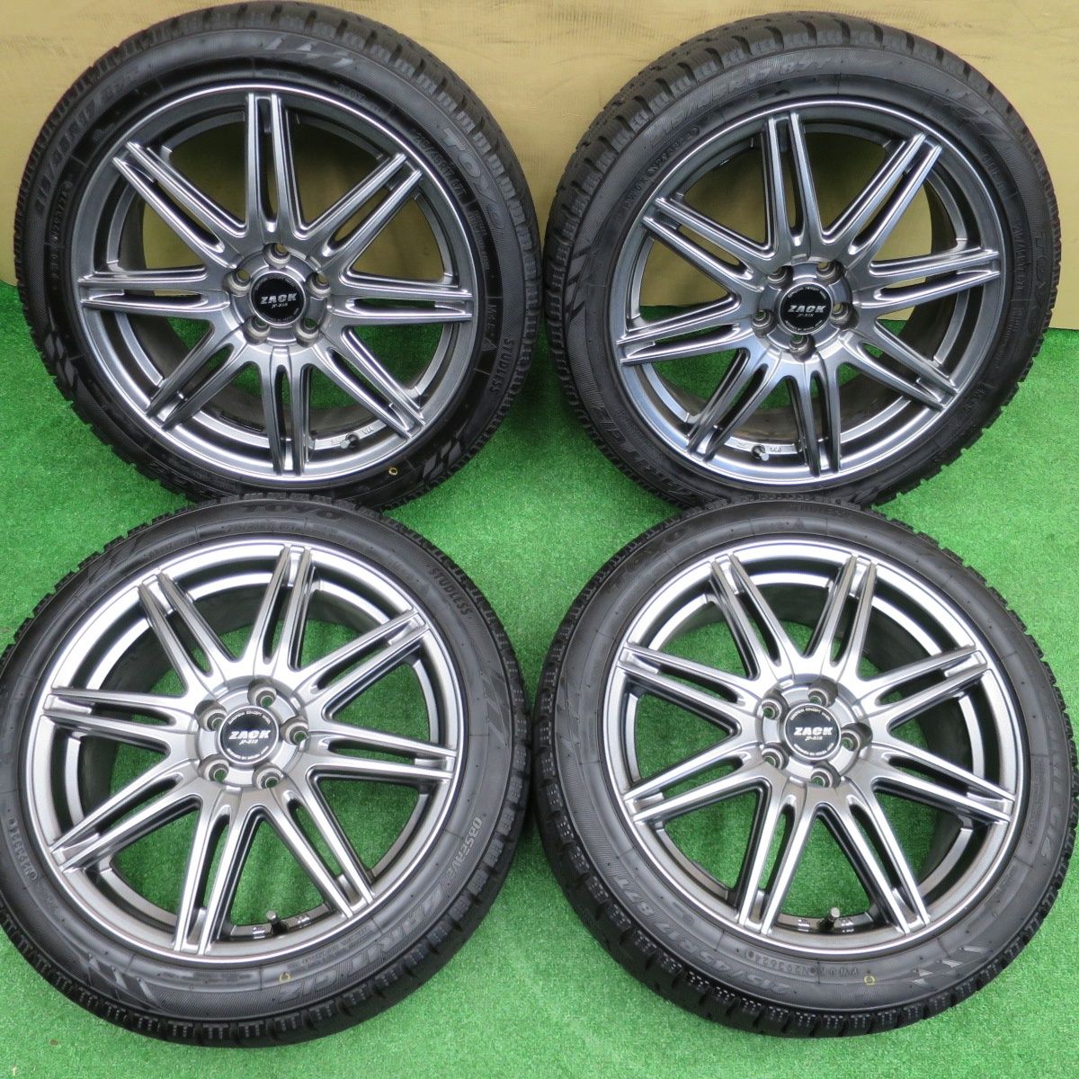 ほぼ未使用！24年！キレイ86 BRZ 等 215/45R17 スタッドレス トーヨー
