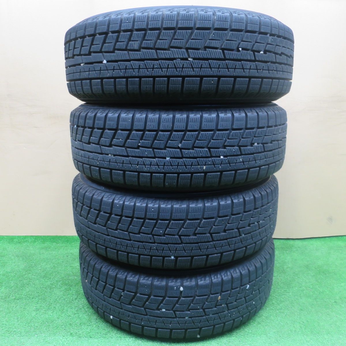 バリ溝！21年！9.5分☆スタッドレス 185/60R15 ヨコハマ アイスガード