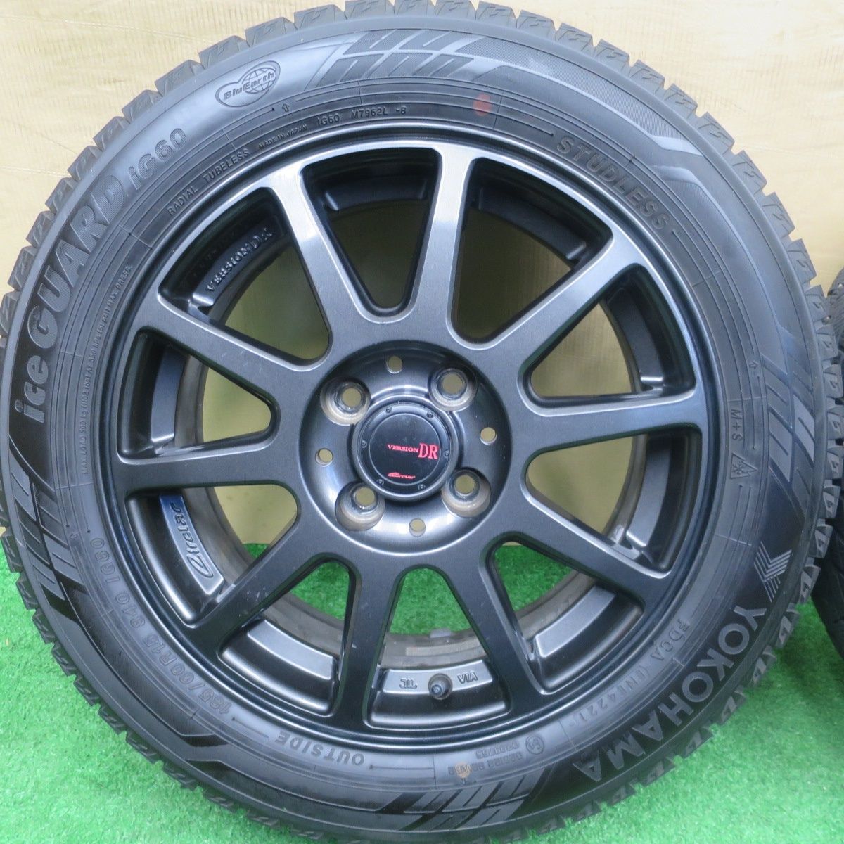バリ溝！21年！9.5分☆スタッドレス 185/60R15 ヨコハマ アイスガード