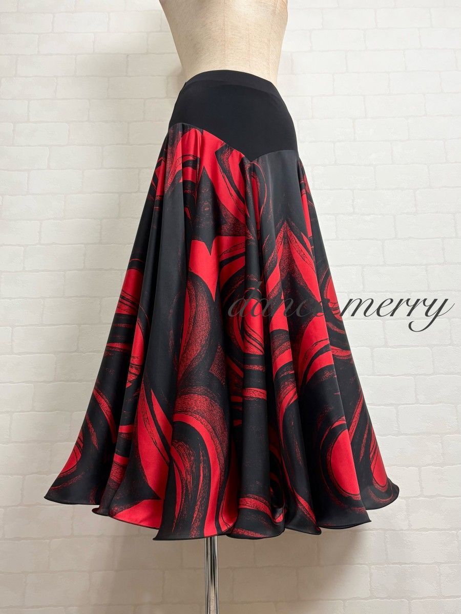 新品 フレアー最大！ パソドブレ パソ ワルツ 社交ダンス スカート 黒