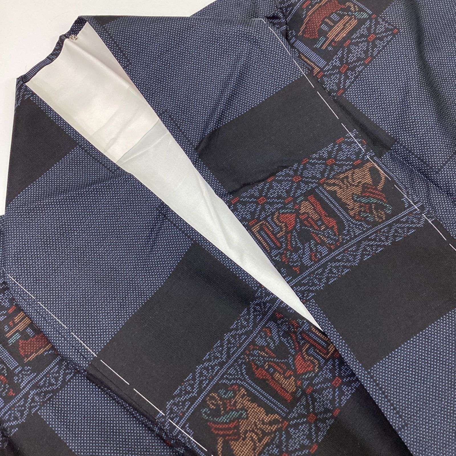 本場大島紬　証紙　菊柄　袷 本場大島紬 証紙 菊柄 袷 本場大島紬 証紙 菊柄 袷