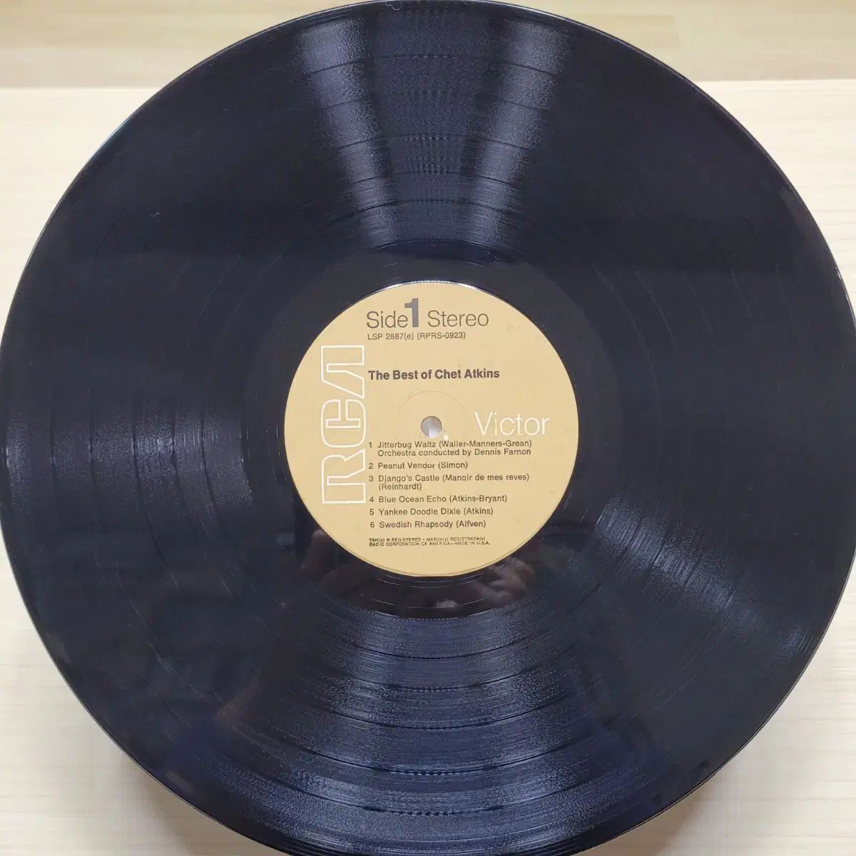 私たち/ LP ） チェット アトキンス Chet Atkins ー Best - メルカリ