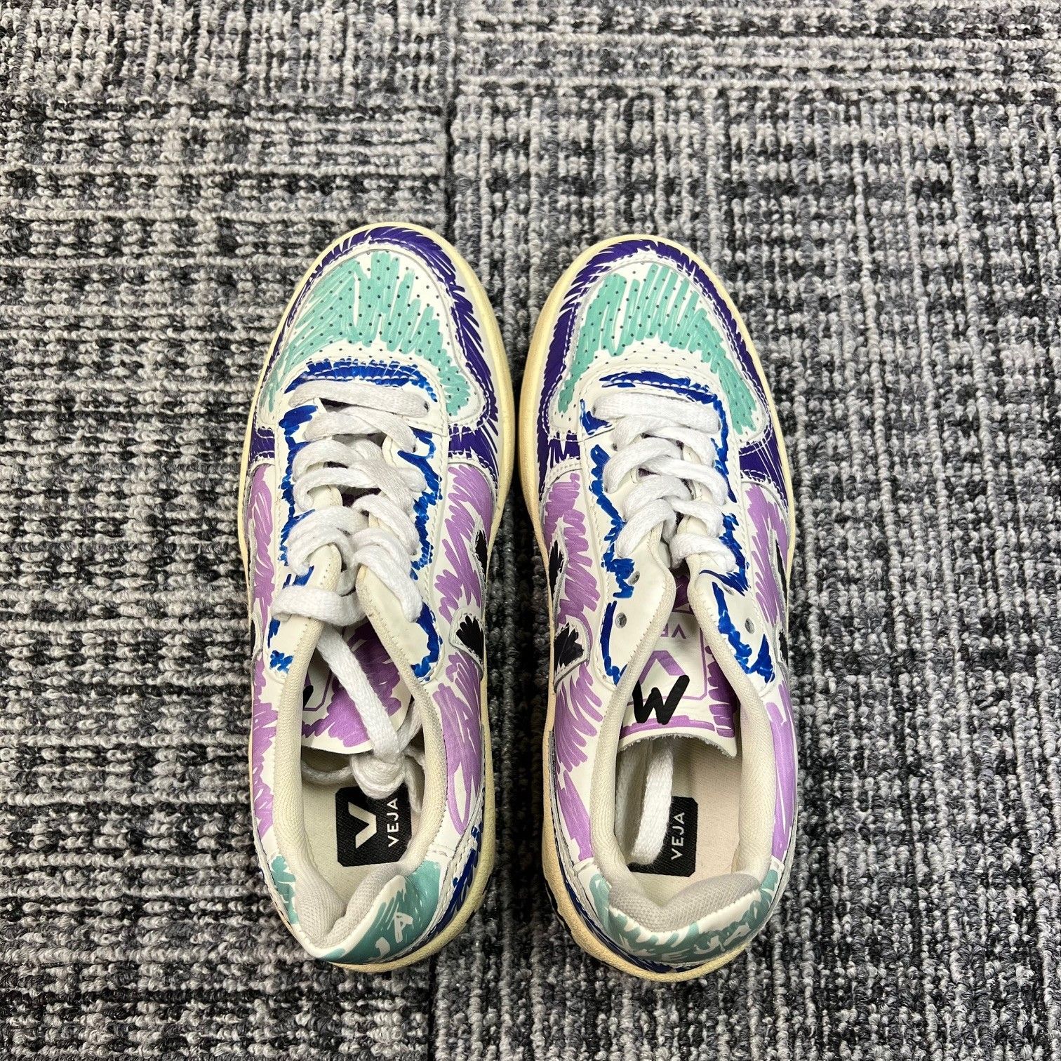 靴 MARNI MARNI × VEJA V-10 落書きスニーカー レザースニーカー 靴 マルニ