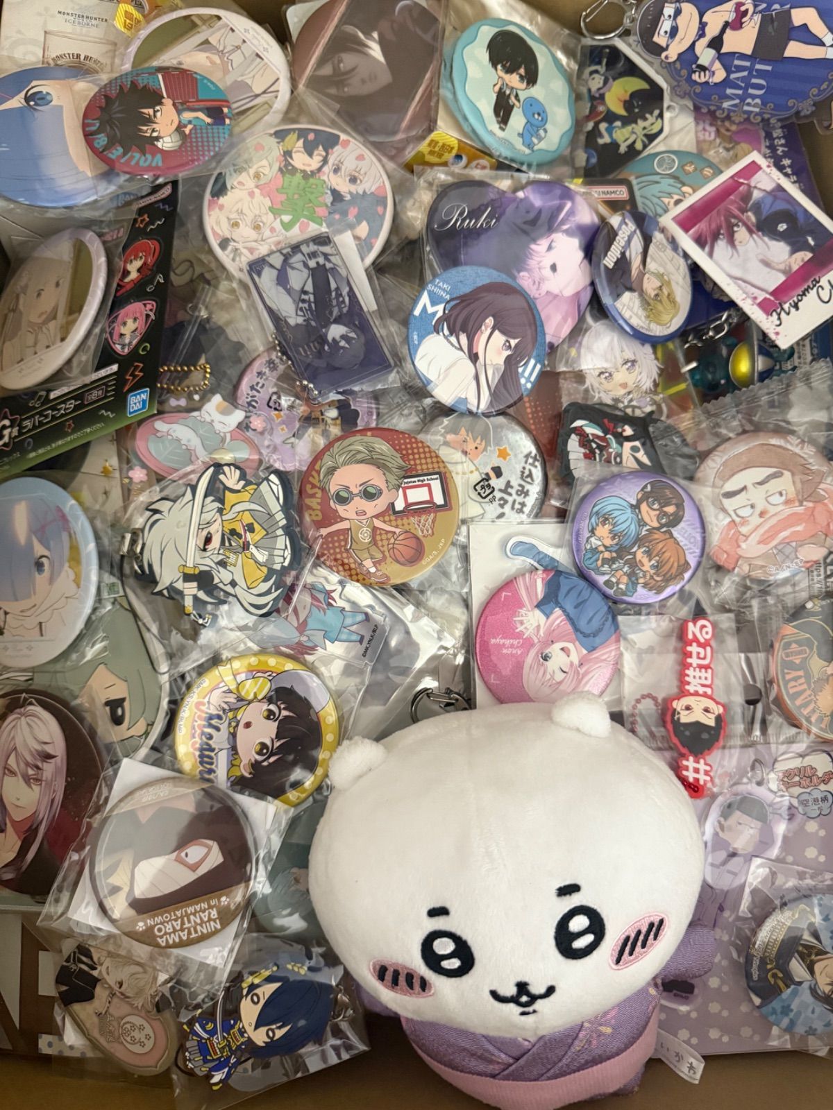 アニメグッズまとめ売り/ぬいぐるみマスコット/キーホルダー/缶バッジ他 アニメグッズまとめ売り/ぬいぐるみマスコット/キーホルダー/缶バッジ