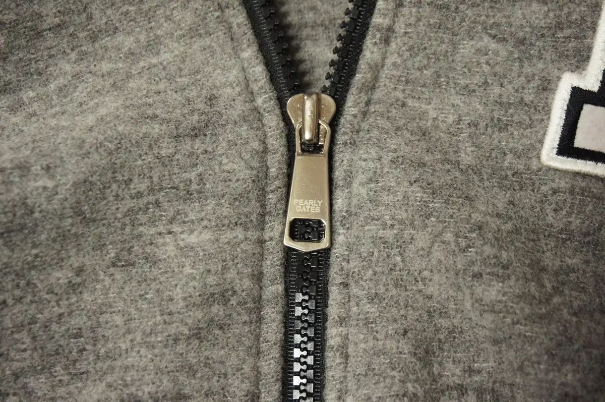 パーリーゲイツ グレー ゴルフ ニット ジップアップ メンズ105 - メルカリ