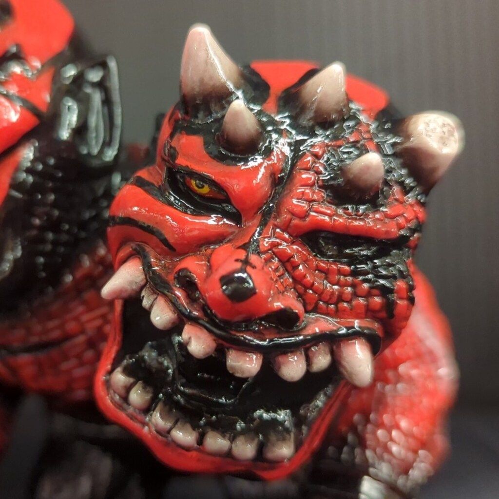 シカルナ工房 CUBE 野蛮人 黒成型/赤塗装 - メルカリ