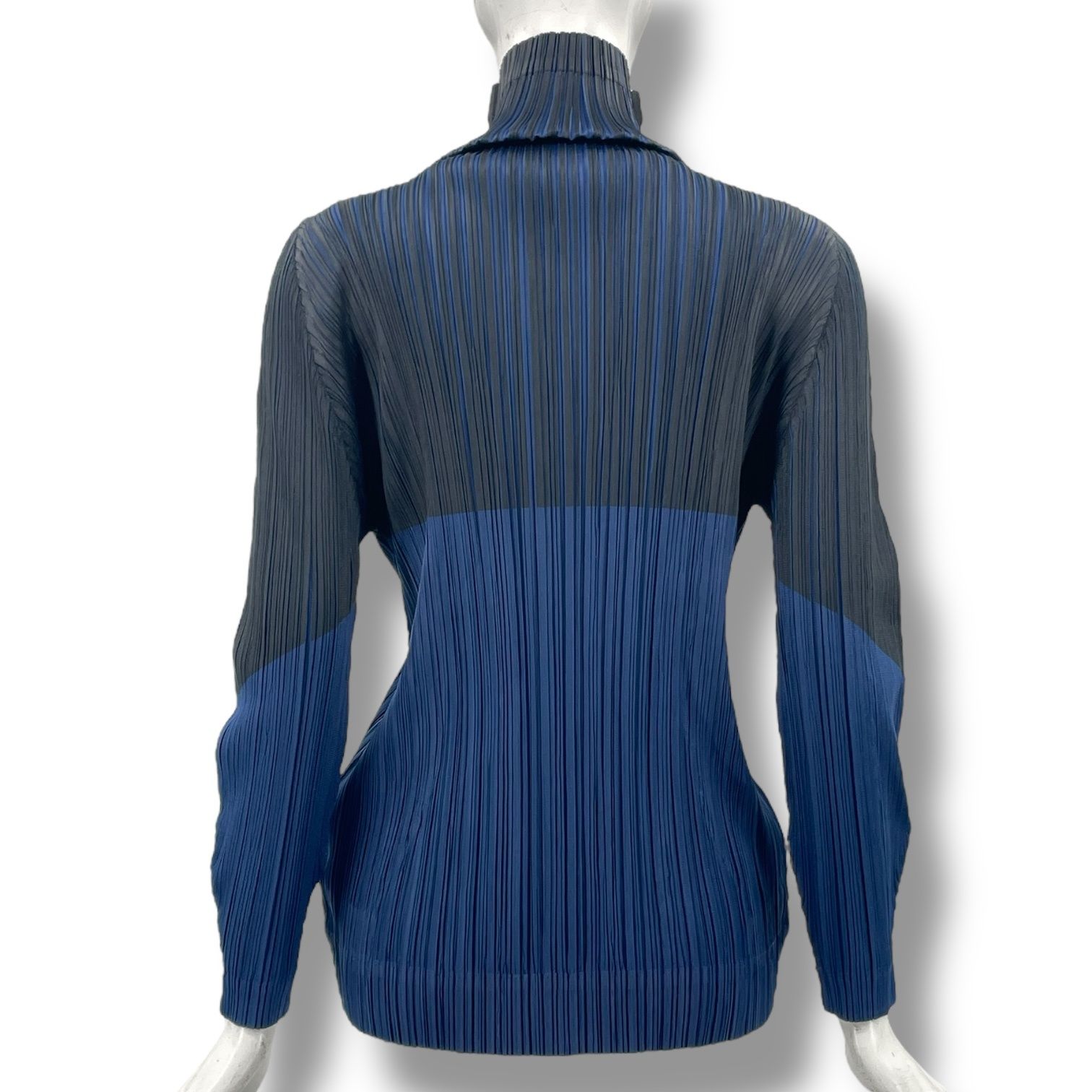 新品未使用 プリーツプリーズ トップス ジーンズ 未使用品 ISSEY MIYAKE イッセイミヤケ PLEATS PLEASE プリーツ