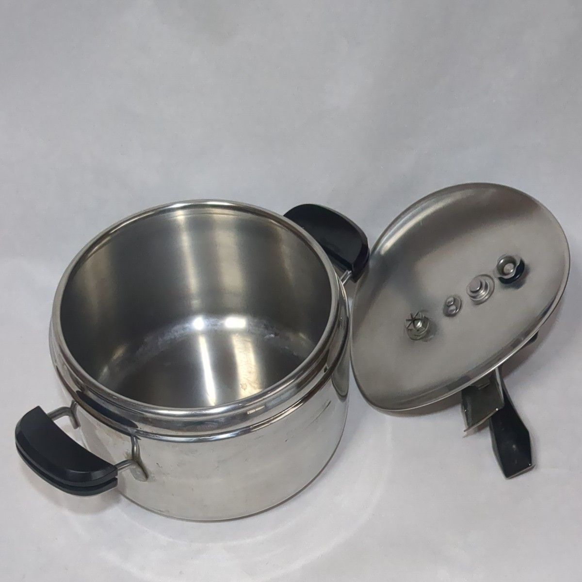 ラゴスティーナ圧力鍋 90シリーズ 5リットル IH対応OK イタリア製 美品