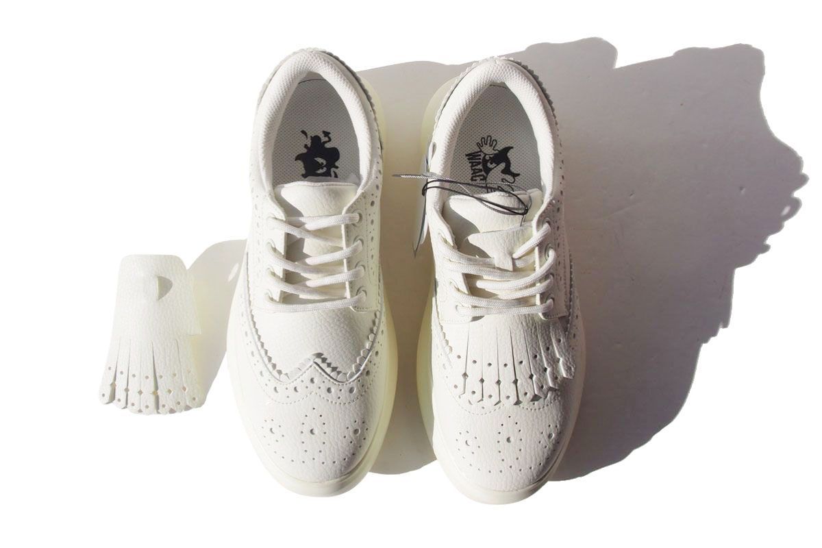 新品未使用 WAAC WOMENS BUTTER ゴルフシューズ WOMEN BUTTER レースゴルフシューズ