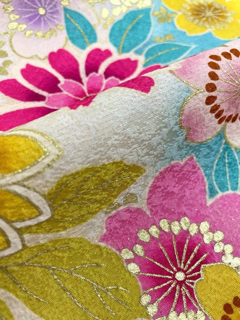 振袖 金彩 金通し 紋意匠 刺繍 身丈169cm MO3247 - メルカリ
