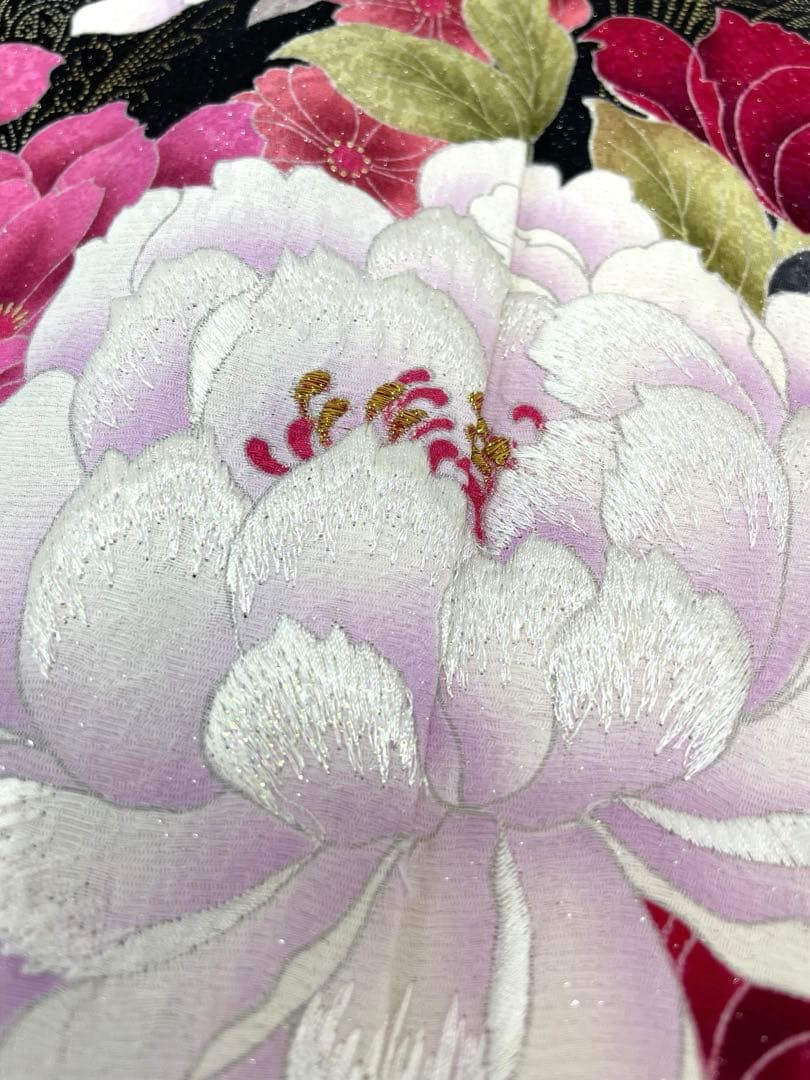 振袖 刺繍 銀彩 ストーン 牡丹 紋意匠 身丈169cm 撥水加工済 振袖 刺繍 銀彩 ストーン 牡丹 紋意匠 身丈169cm 撥水加工済