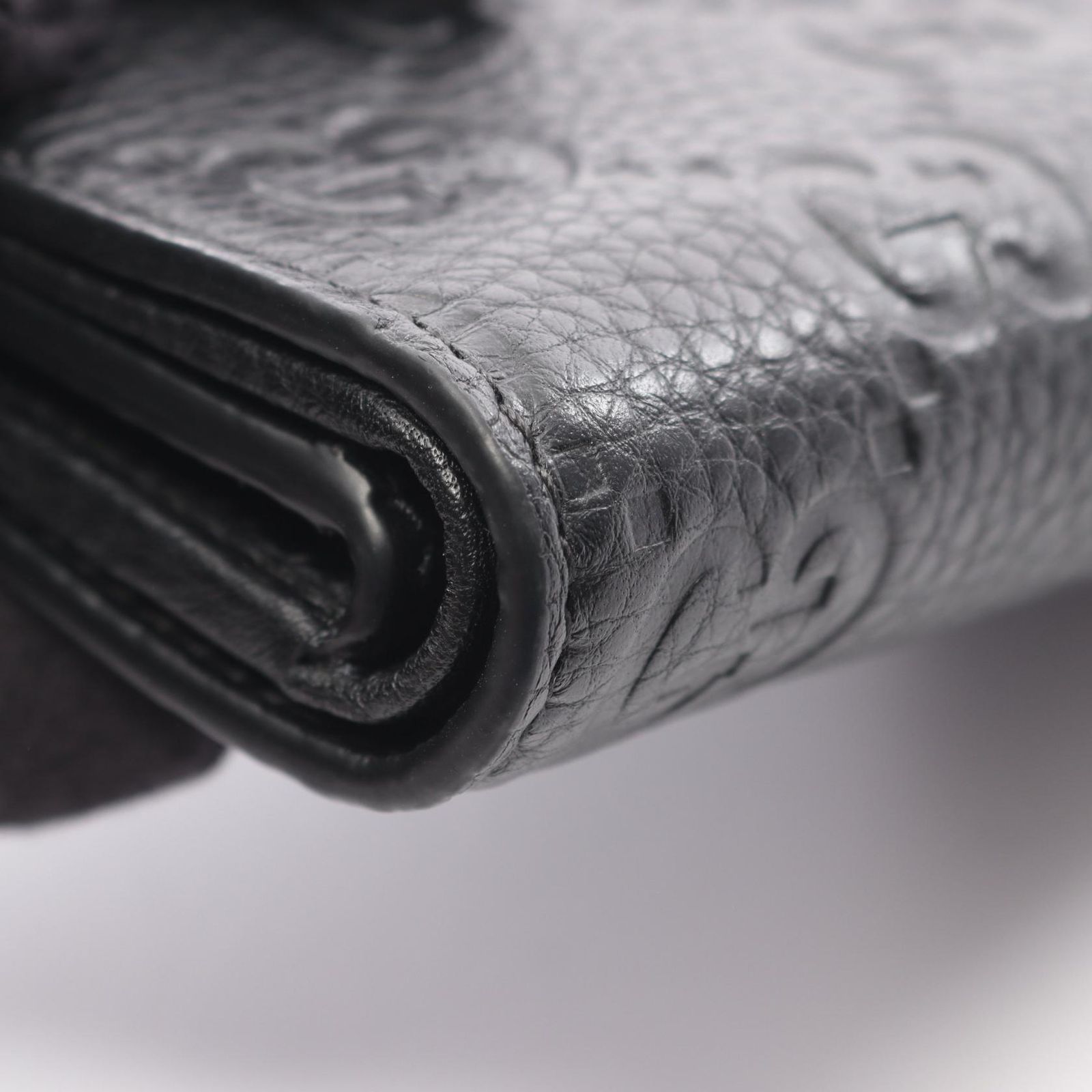 グッチ GUCCI 二つ折り財布 GGエンブレム スモールウォレット 815874