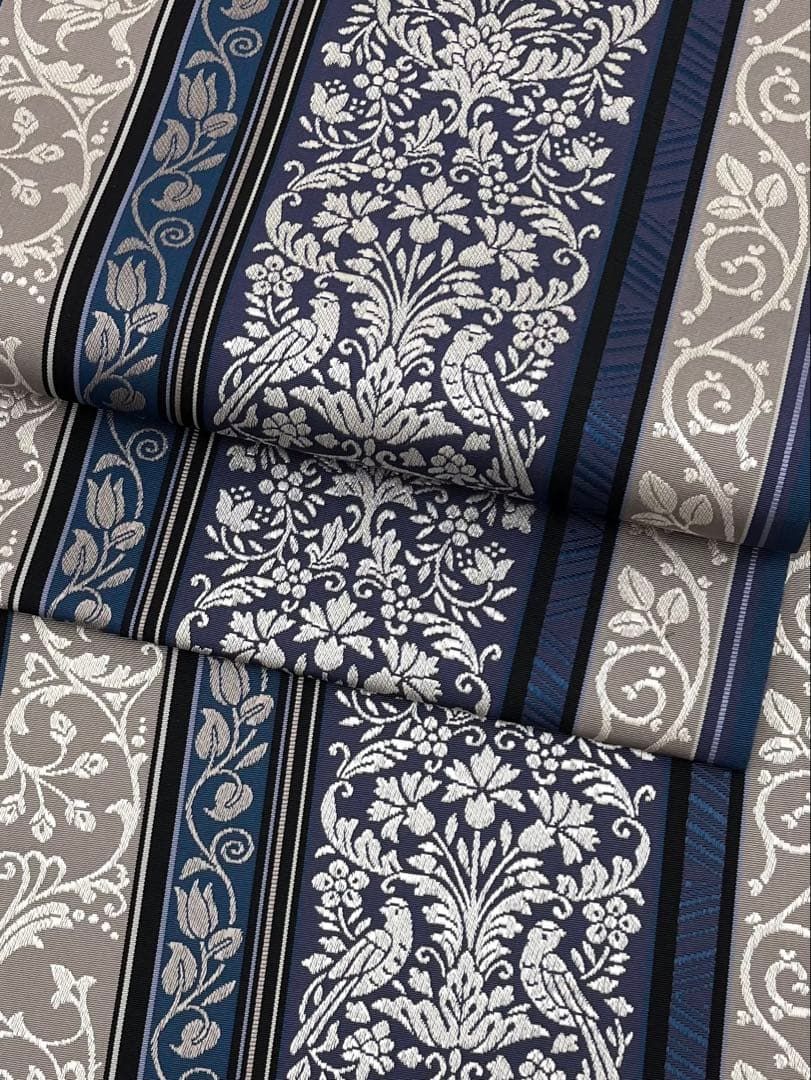 洒落帯 袋帯 全通柄 正絹 横段 花唐草 丸文 落款 未使用 寸長 イ5792 本場筑前博多織 全通 袋帯 鳥 花唐草 正絹 D274 - メルカリ