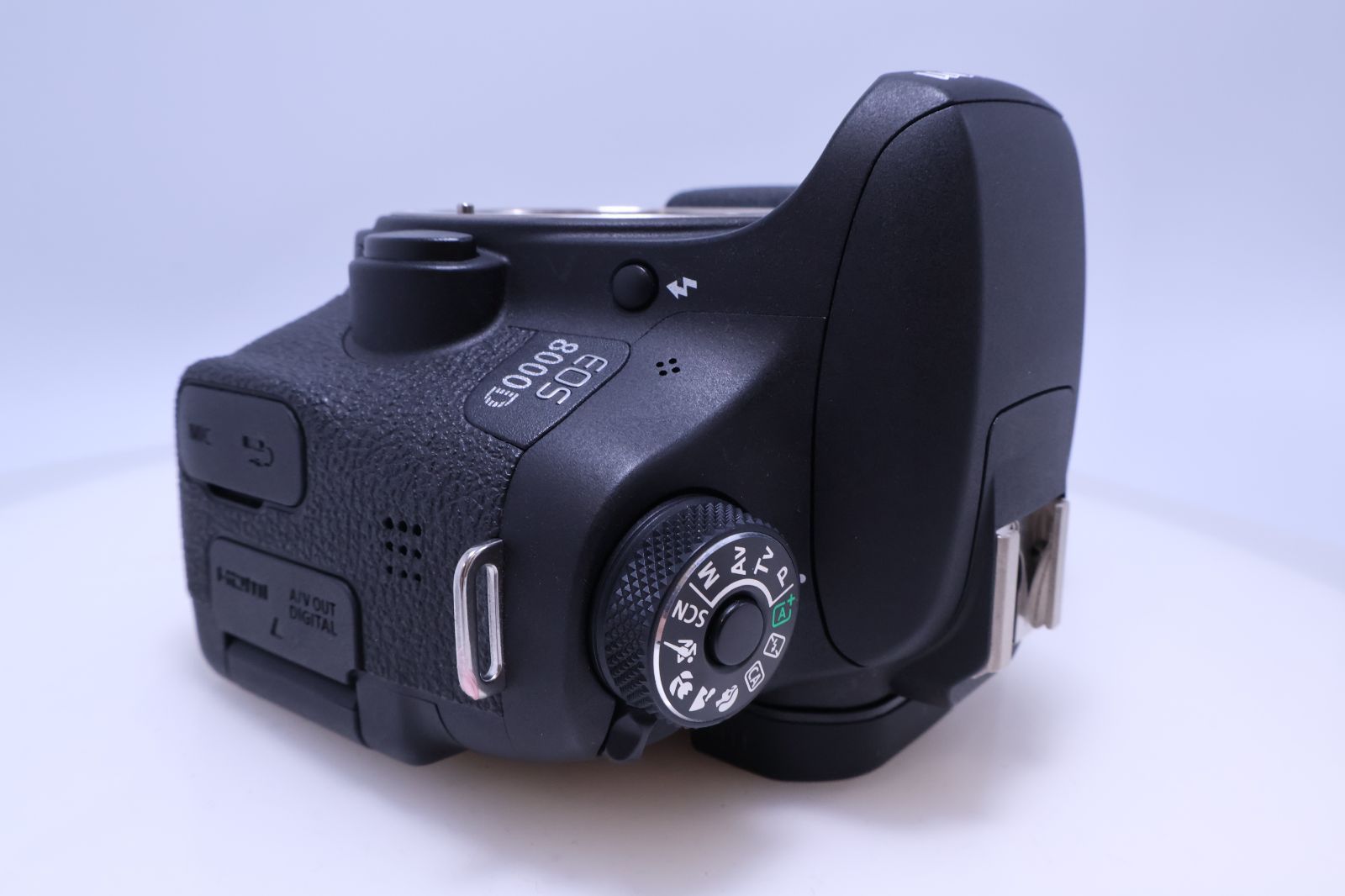 【美品、元箱付】EOS 8000D ボディ　Canon キャノン EOS 8000D キヤノン デジタル一眼 CANON レンズキット 中古 美品 Wi-Fi