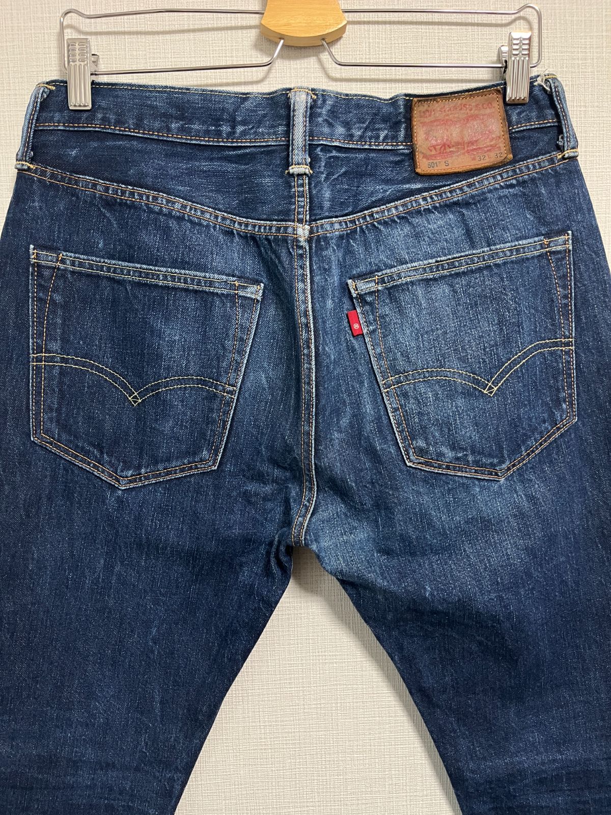 W33 L32】Levis 501 リーバイス ボタンフライ 濃紺 デニムパンツ 