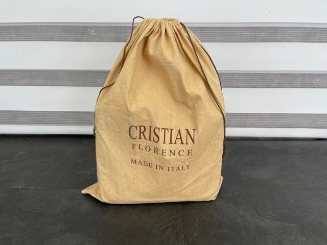 齋藤飛鳥さん愛用 CRISTIAN FLORENCE クリスチャンフローレンス