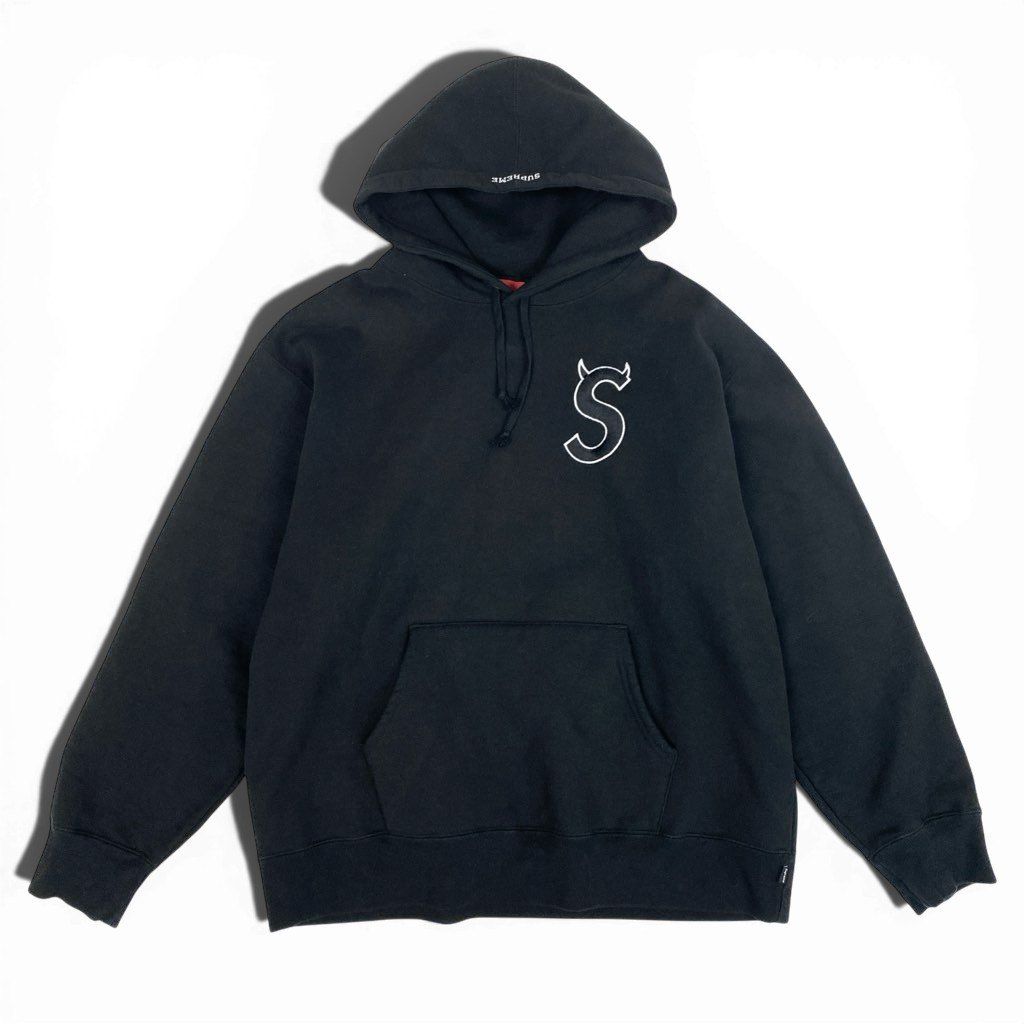 34l24 Supreme シュプリーム 22AW Sロゴ フーディー ツノ プルオーバー