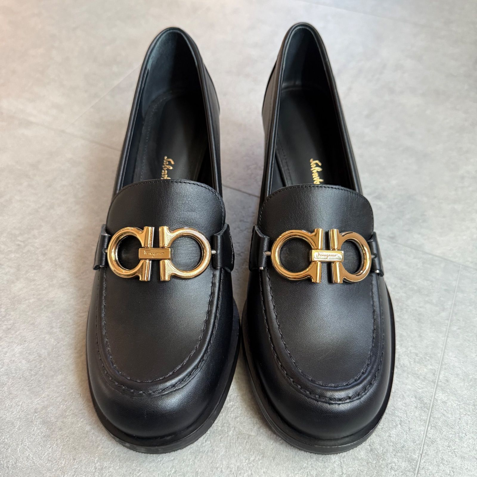 未使用品✨フェラガモ　ガンチーニ　ビットローファー　ゴールド金具　レザー 未使用品》 フェラガモ ガンチーニ ビット ローファー 本革 ゴールド