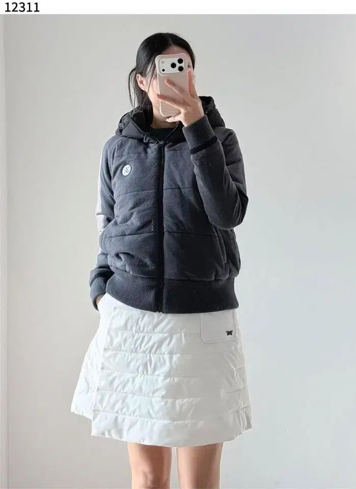 G FORE(ジーフォア) レディース ニット 防風 ダウン ジャケット - メルカリ