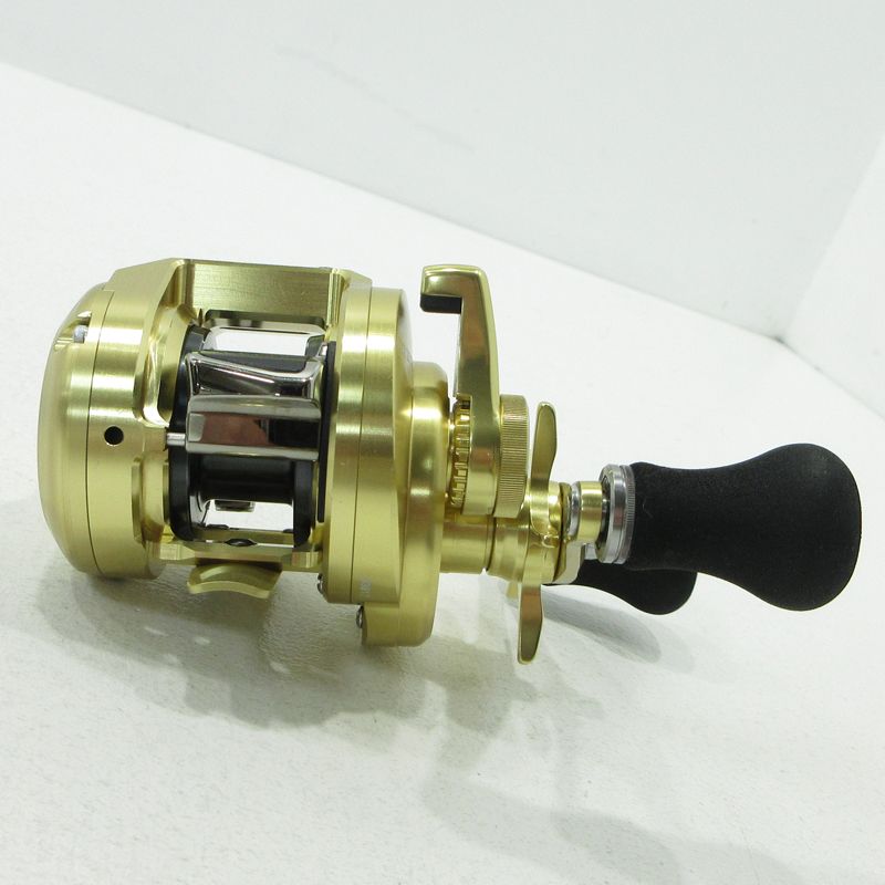 三重本店】 中古 SHIMANO | シマノ リール 18 オシア コンクエスト