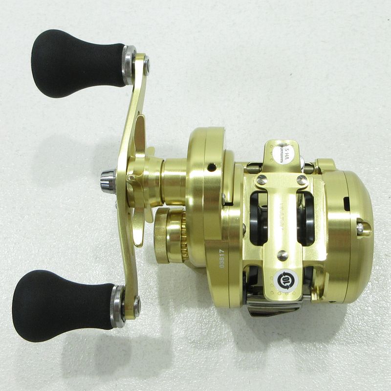 三重本店】 中古 SHIMANO | シマノ リール 18 オシア コンクエスト