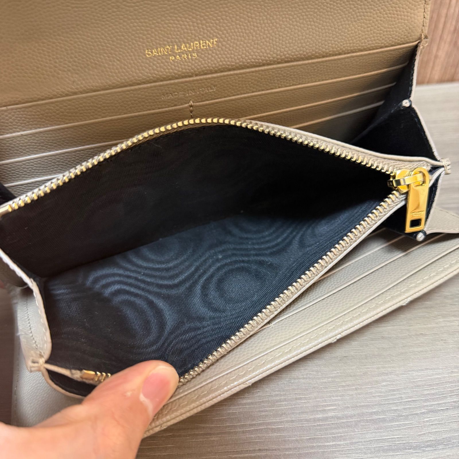 ☆【売り尽くし】SAINT LAURENT サンローラン 長財布 372264 レザー 