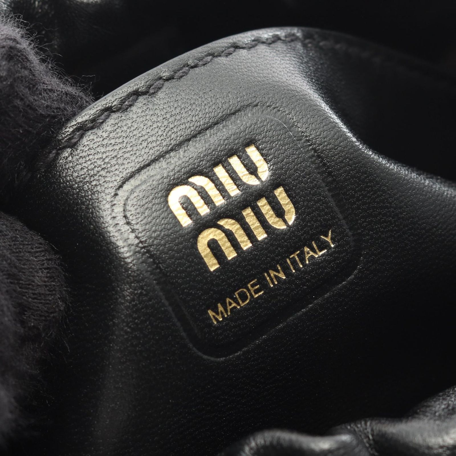ミュウ ミュウ Miu Miu NAPPA ジョワ ショルダーバッグ バッグ レザー レディース ブラック系 5BP089ACSWF0002 【新品】 ミュウ ミュウ Miu Miu ショルダーバッグ NAPPA ジョワ