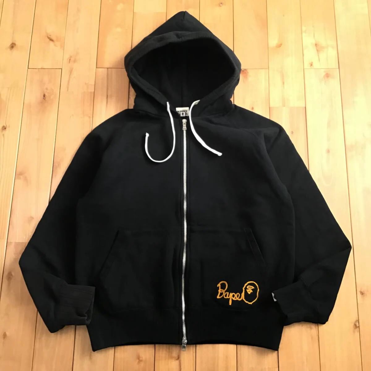トップス Nigo A BATHING APE LOGO ZIP-UP HOODIE 刺繍 カレッジロゴ ジップ パーカー Mサイズ a bathing ape BAPE
