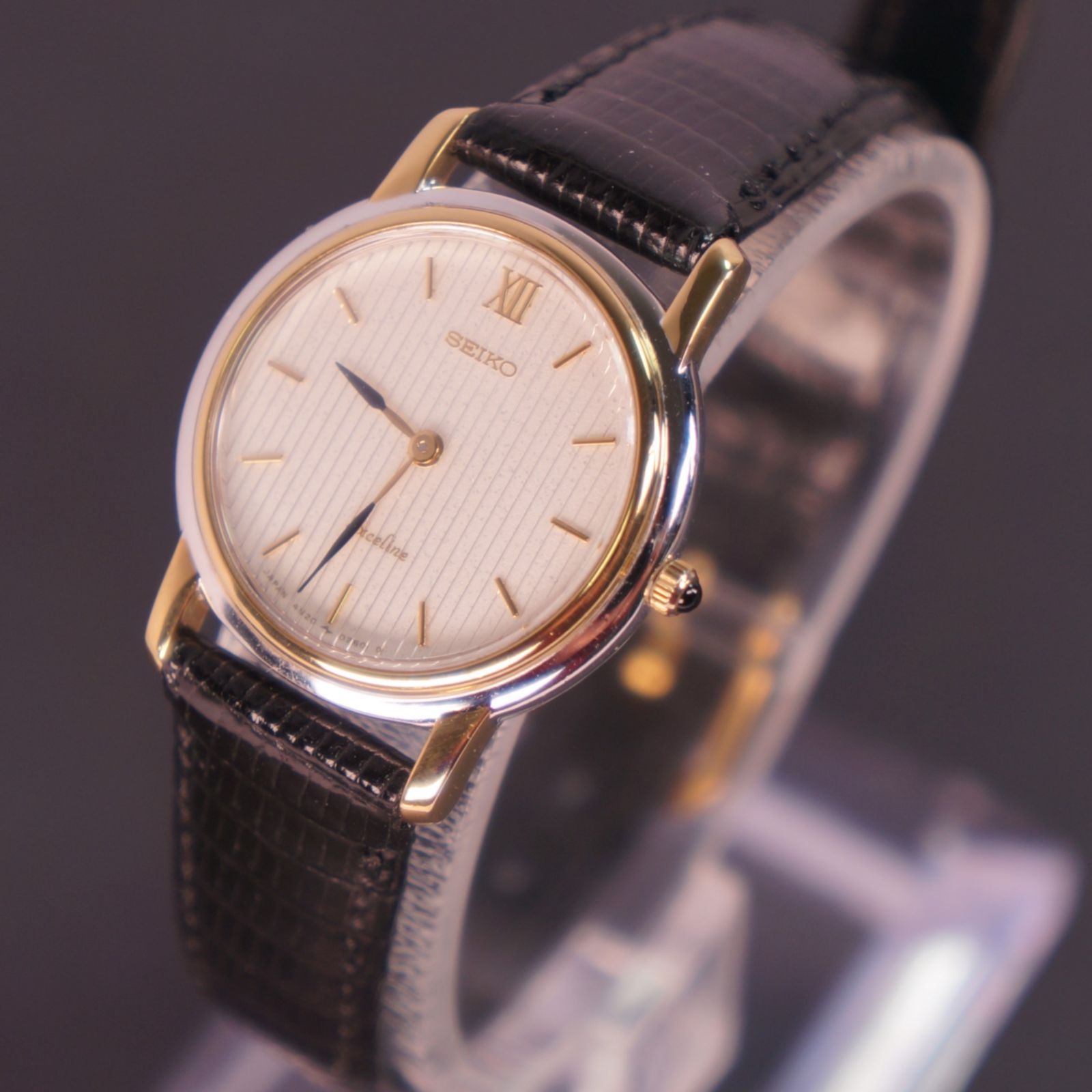 【稼働品】セイコー エクセリーヌ 替えベルト シェル文字盤 1F20 新品電池 稼働品】セイコー エクセリーヌ 替えベルト シェル文字盤 1F20 新品電池