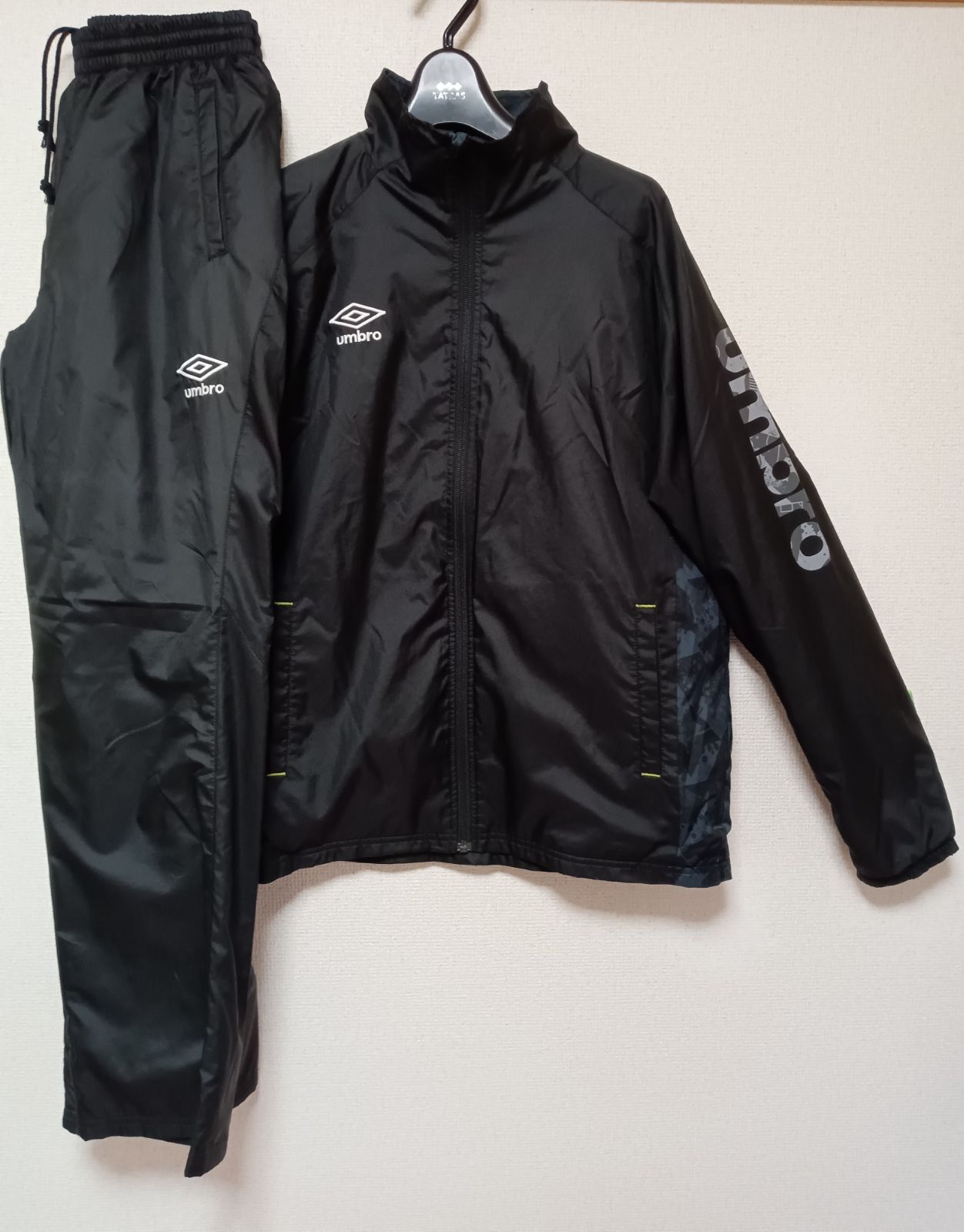 美品UMBROアンブロDESCENTEナイロンジャケットパンツ上下セットアップ