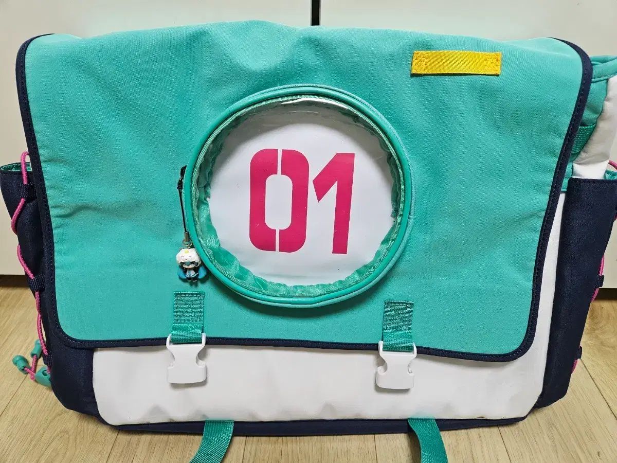 初音ミク　メッセンジャーバッグ 初音ミク メッセンジャーバッグ 円G Ver. [初音ミク] | キャラクター