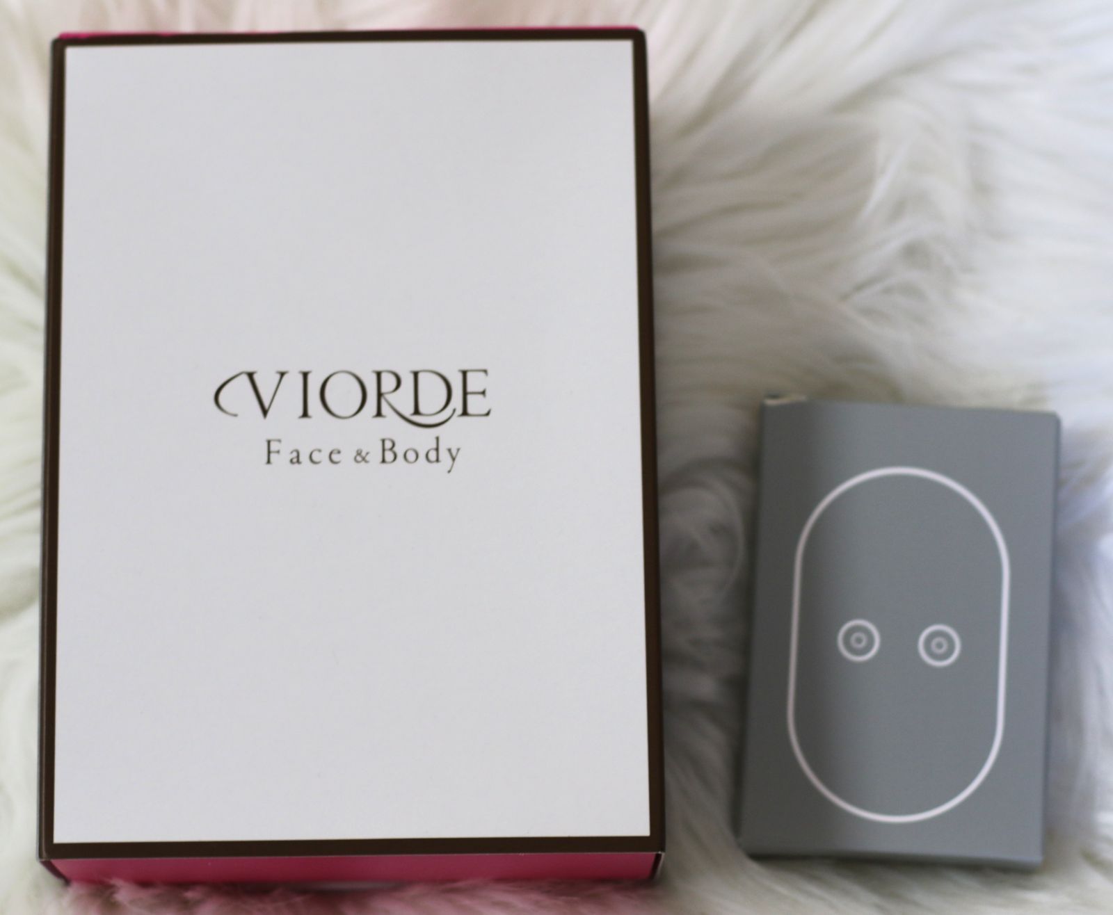 ヴィオーデ全身EMS美容器ピンク×1箱 ジェルパッド（2枚入り）＜未使用