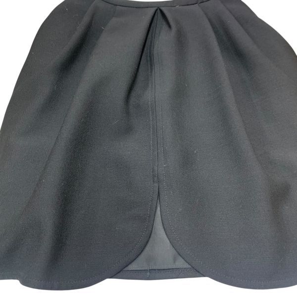 □ ヴァレンティノ VALENTINO スカート 膝丈 タック フレア 脇