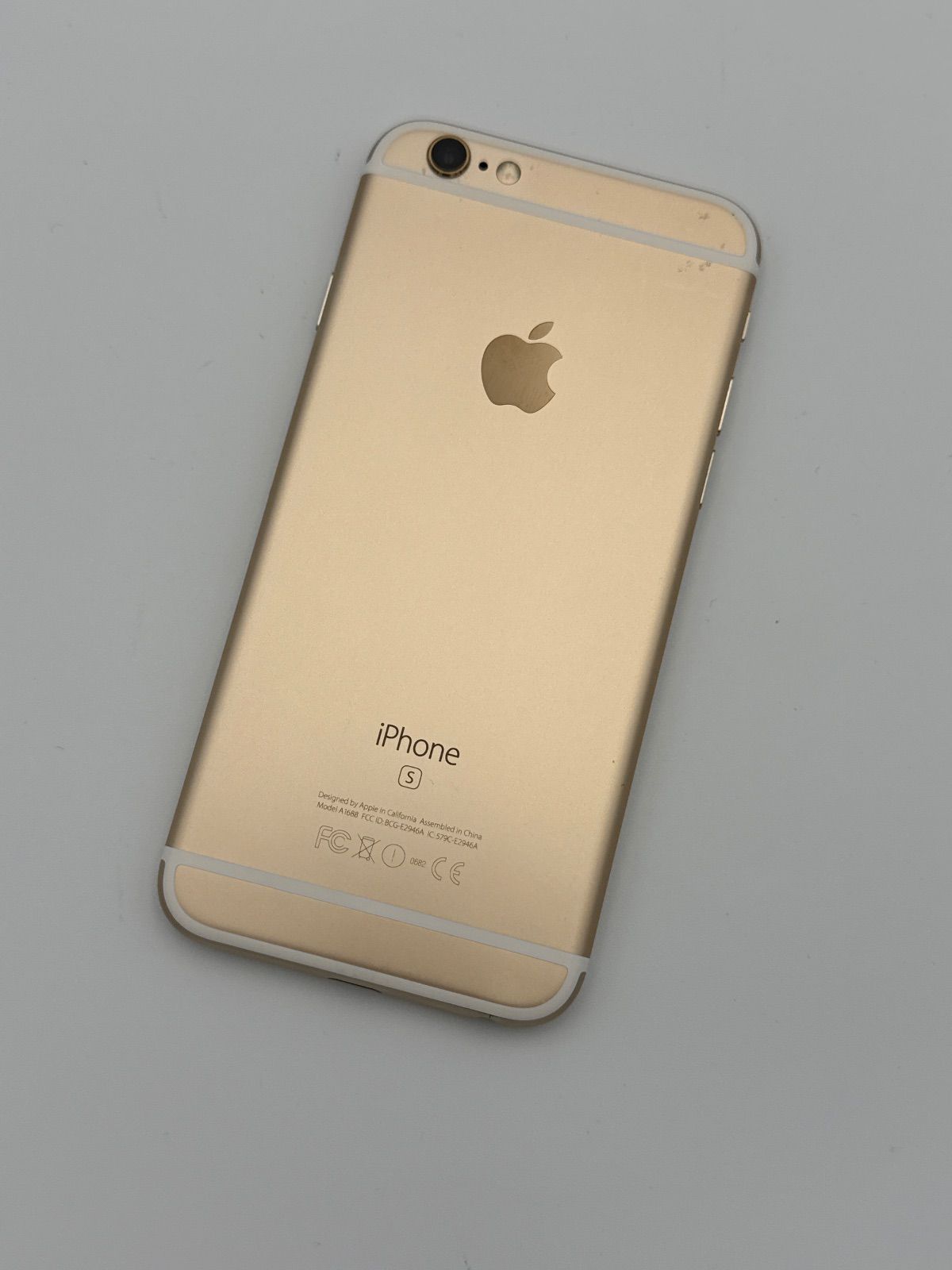 バッテリー新品交換済み 100％ SIMフリー docomo iPhone6s 128GB