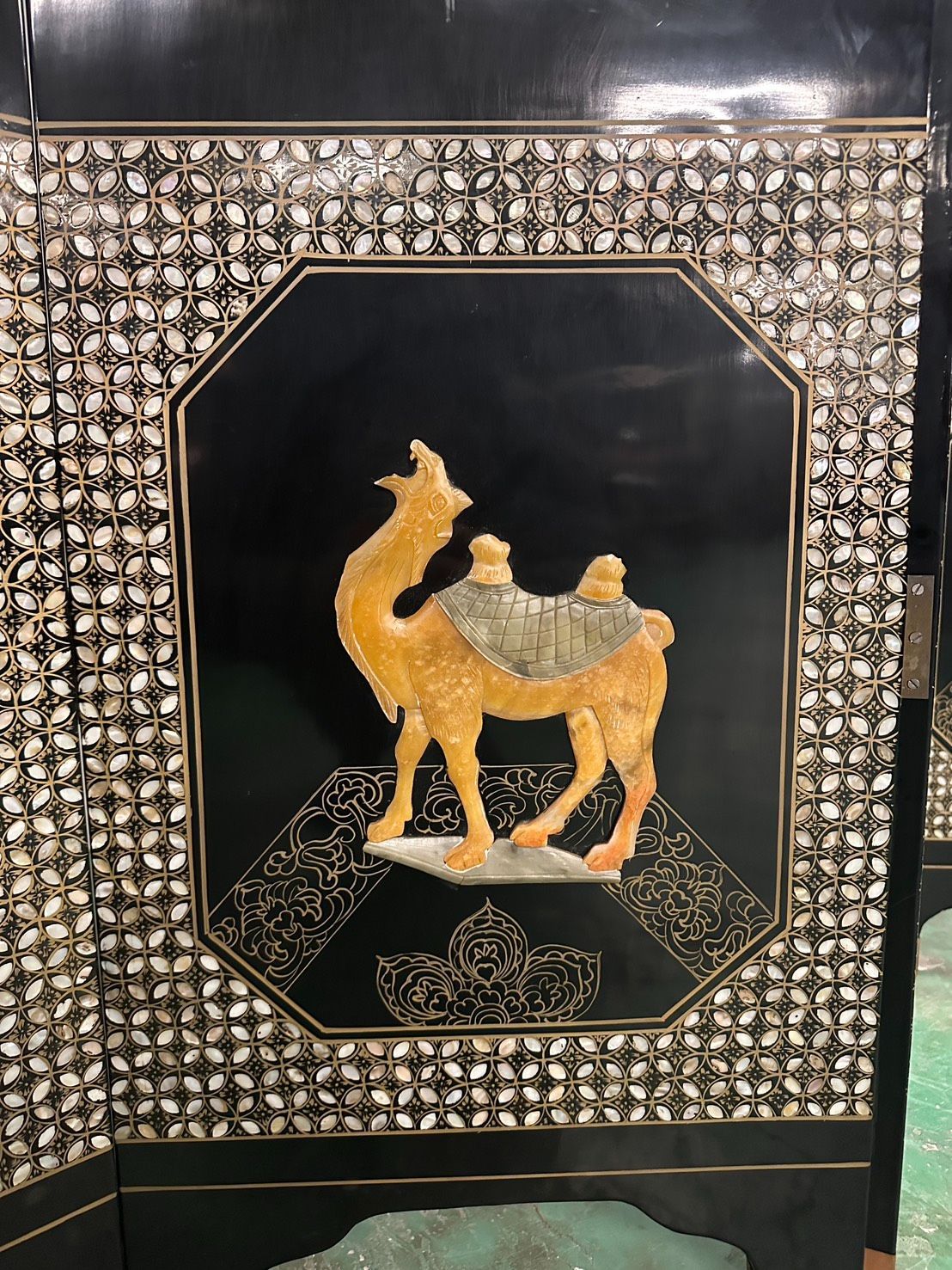 中国 屏風 玉石 螺鈿細工 漆塗り 衝立 屏風 6連パーテ ーション - メルカリ