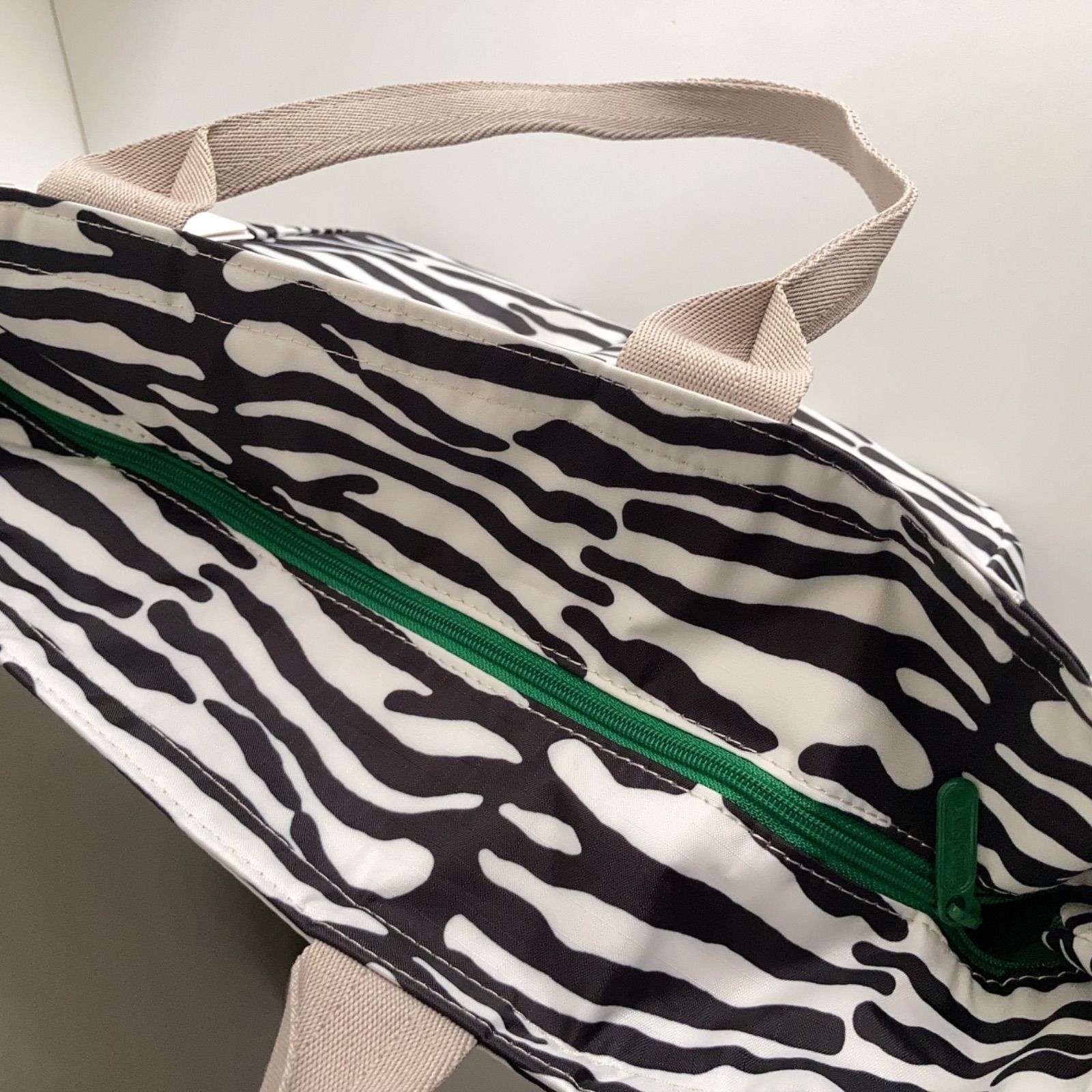 新品 レスポートサック ゼブラ ミュベール トートバッグ ポーチ付き 大
