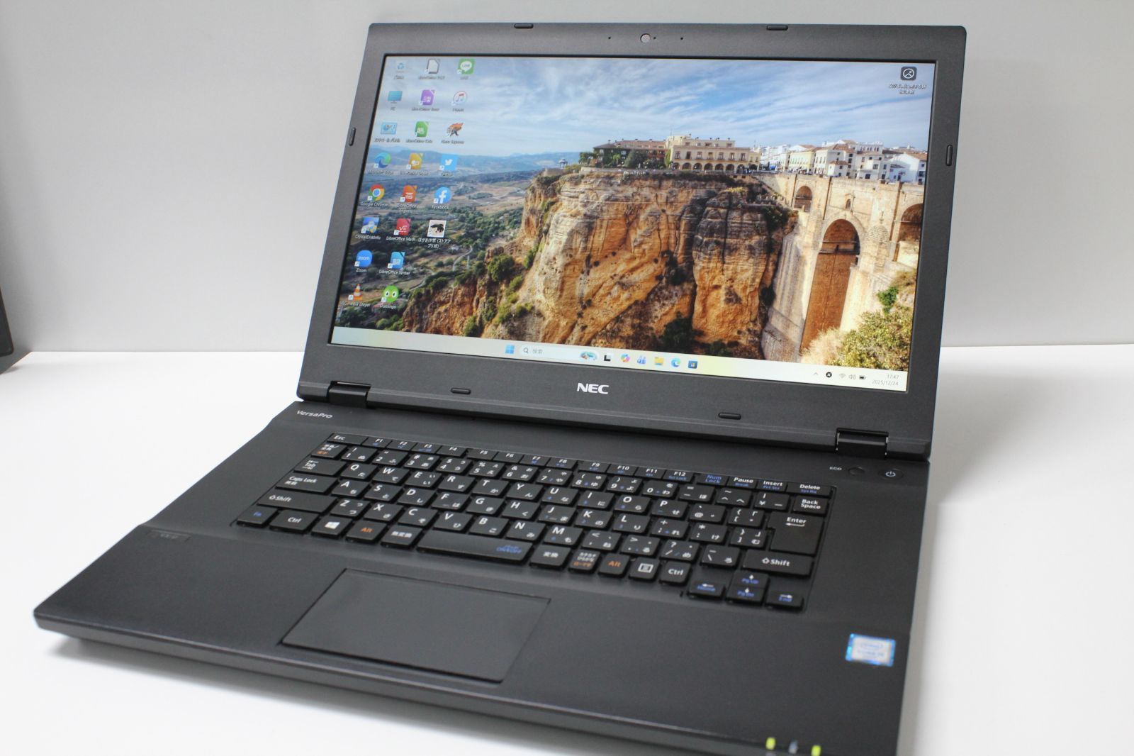 中古ノートPC】NEC〈VersaPro タイプVK〉Intel Core i5/SSD256GB