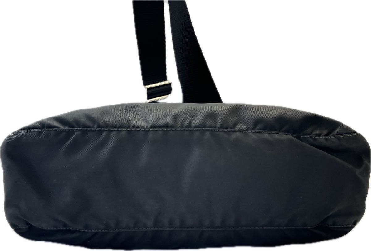 PRADA プラダ テスートナイロン ポコノ ショルダーバッグ 三角ロゴ 黒