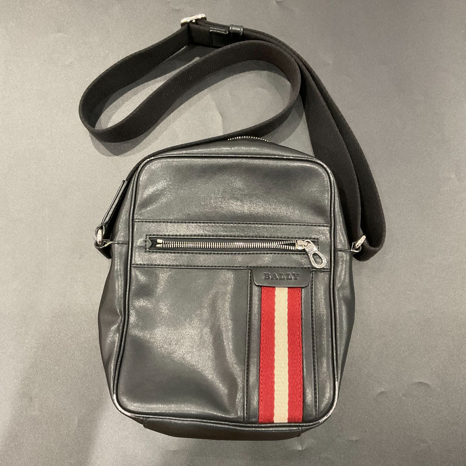 バリー ショルダーバッグ レザー B25122630 - メルカリ