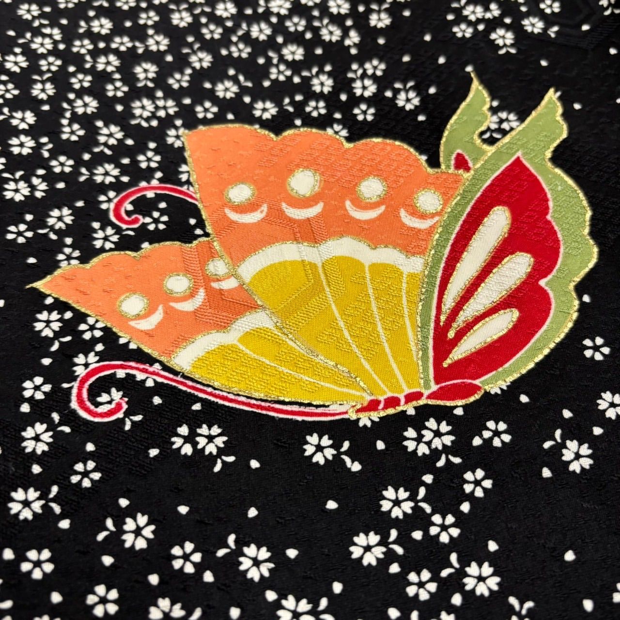 小紋付下げ モノトーン 蝶々 金彩 可愛い染め 紋無し 正絹 着物 MK