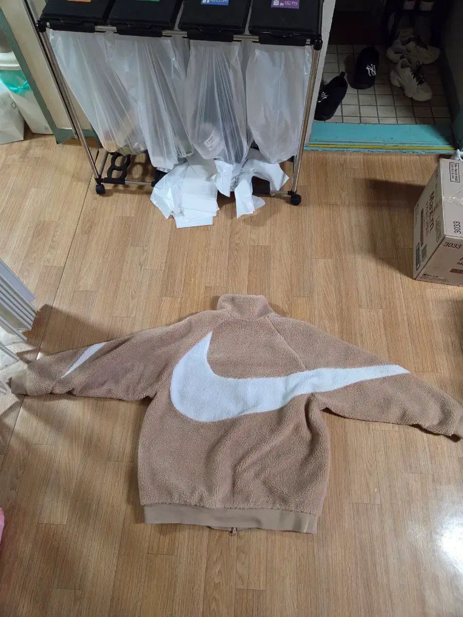 ク*パ様 リバーススウォッシュNIKE ナイキ ビックスウォッシュ フリース リバーシブル ジャケット 3XL