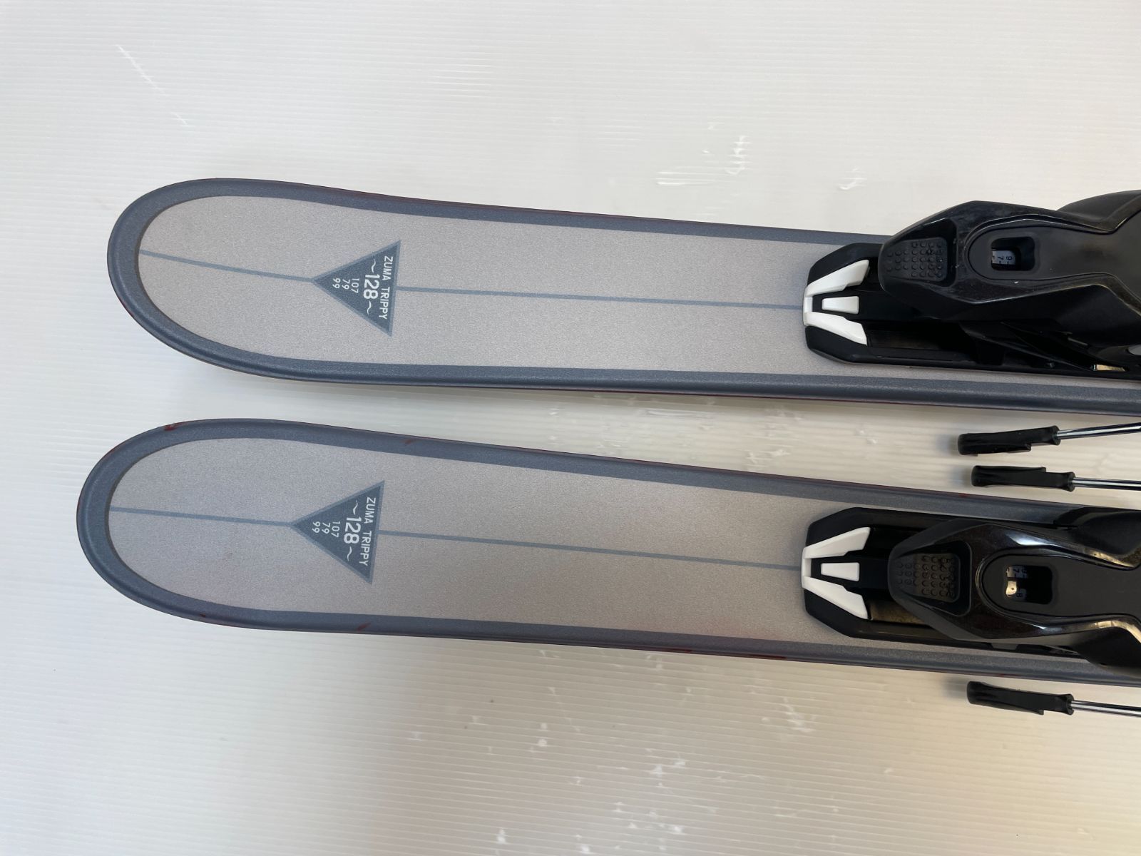 ◇メンテ済◇ スキー ZUMA TRIPPY 128 cm + LOOK XPRESS 10 ツイン
