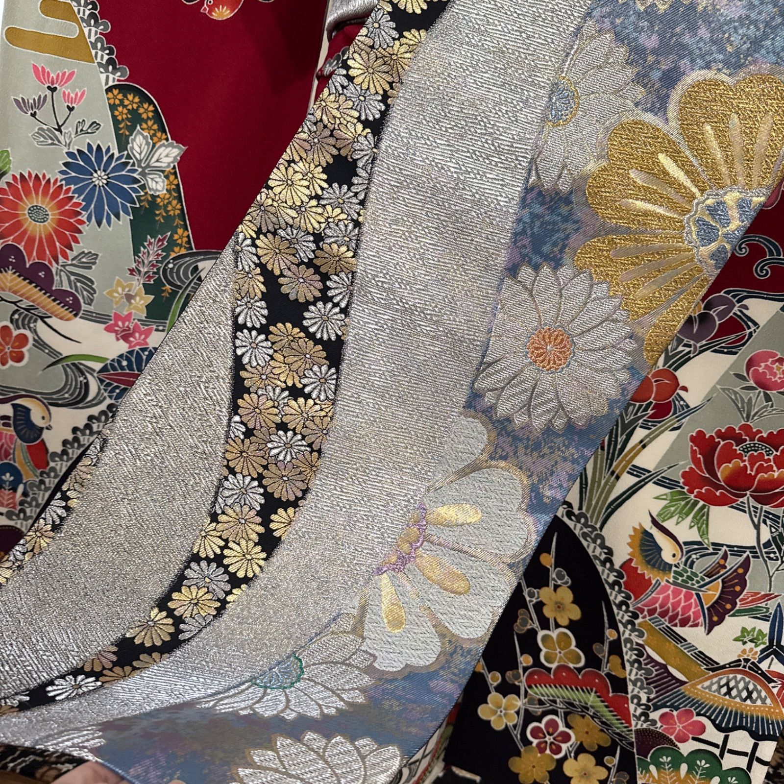 正絹帯締め　正絹帯揚げ　パール付き重ね衿　金糸刺繍半衿　豪華お飾り　振袖小物 正絹帯締め 正絹帯揚げ パール付き重ね衿 金糸刺繍半衿 豪華お飾り