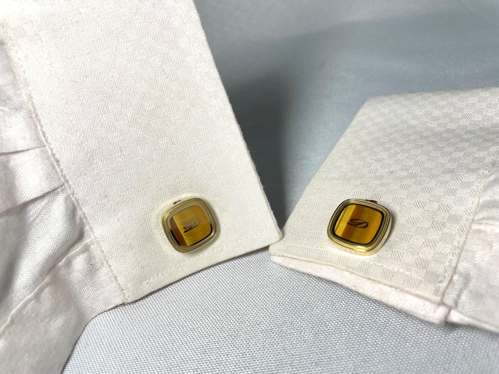 美品 希少 S.T.Dupont デュポン Dロゴ タイガーアイ装飾 カフス